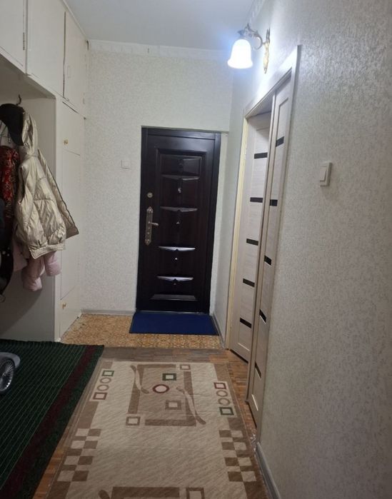 Ахмад Югнакий 3/3/5 Продается Квартира Улутшенка!