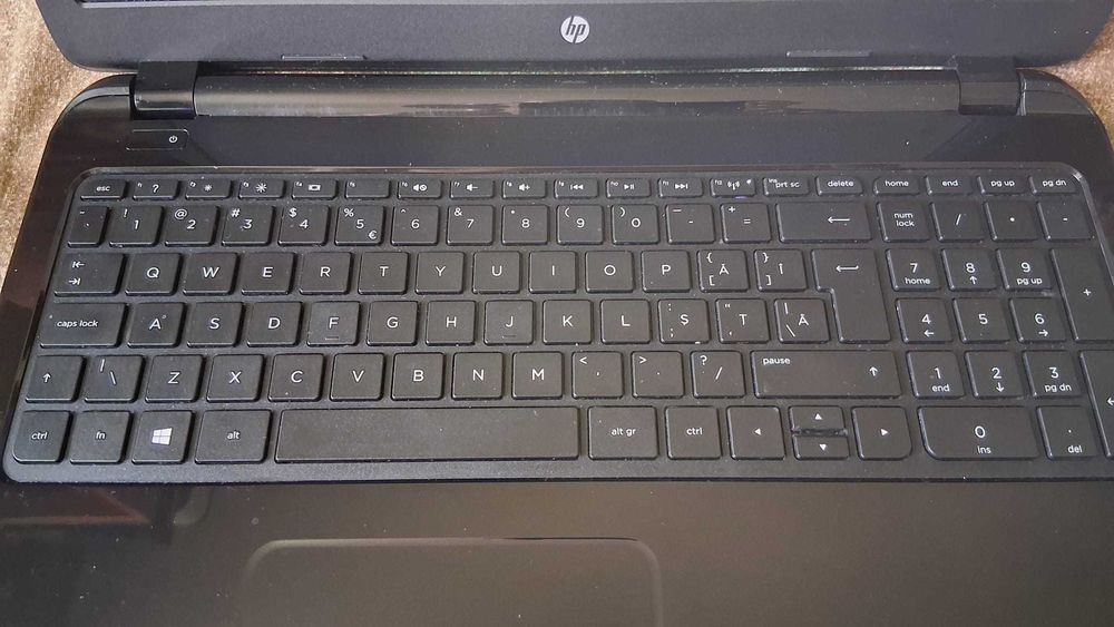 Laptop HP 15,6" model 15-rt150nq