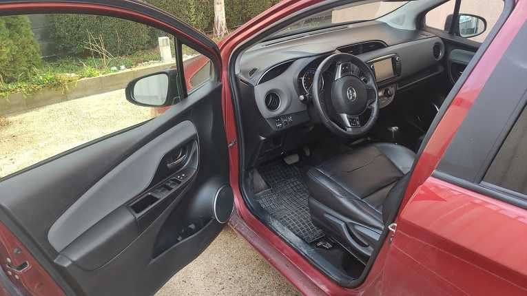Продавам Toyota Yaris SwissTrend + Газова уредба