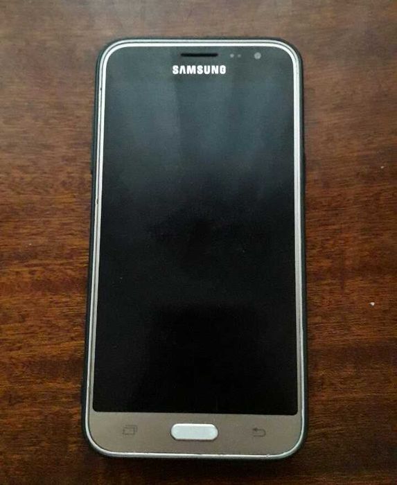 Samsung J3 2016 Srochniy sotiladi.