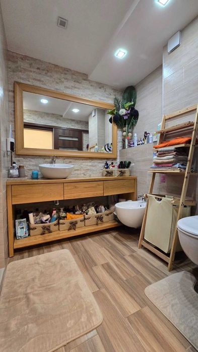 Продава се Тристаен апартамент в Разград, Център - 89 кв.м за 3259 €/кв.м - Снимка #4