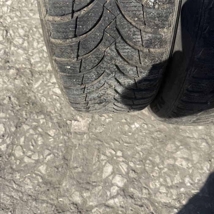 2 броя зимни гуми Nexen 195/55 R16 Dot 2319 ном 908