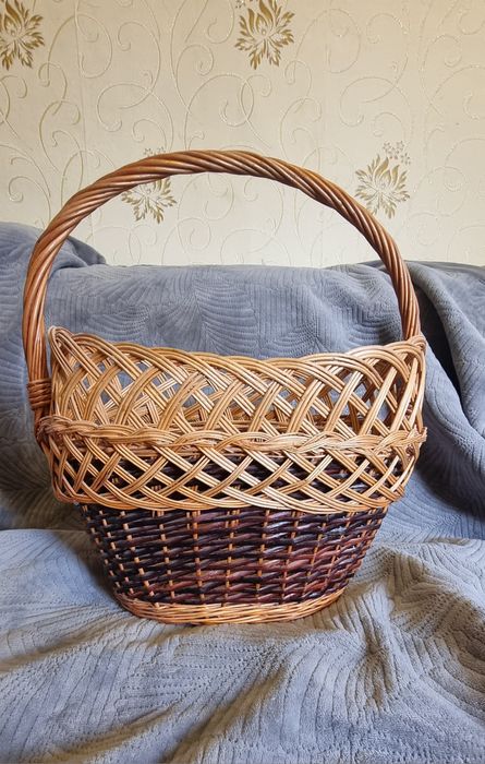 Корзина плетёная большая