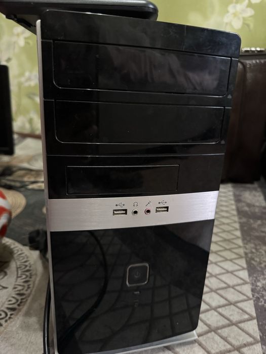 Продам компьютер с колонкой