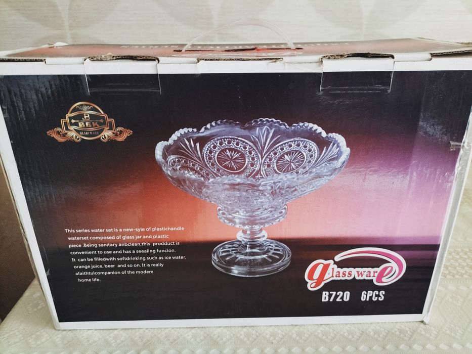 Продам новый набор конфетниц