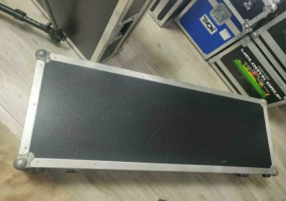Vand flight case korg  pa 4-5x