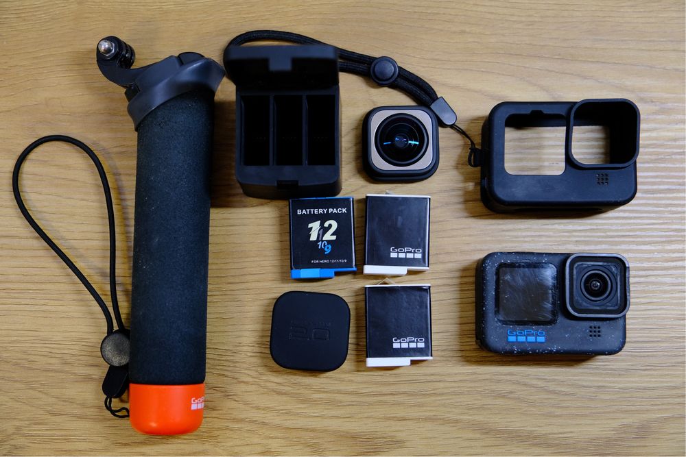 GoPro 12 Black + Max Lens Mod 2.0 + 3 baterii