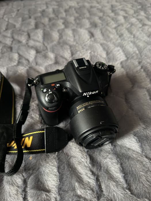 Nikon D7100 + obiectiv