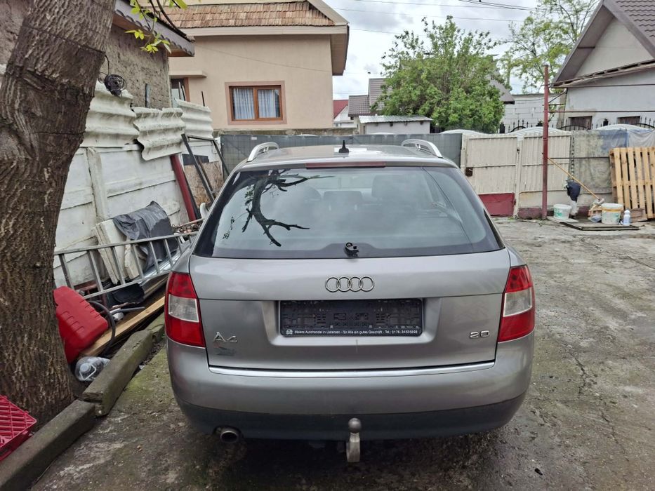 Vând audi A4 benzina