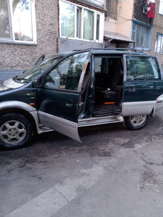 Продам Митсубиси рвр Спейс вагон