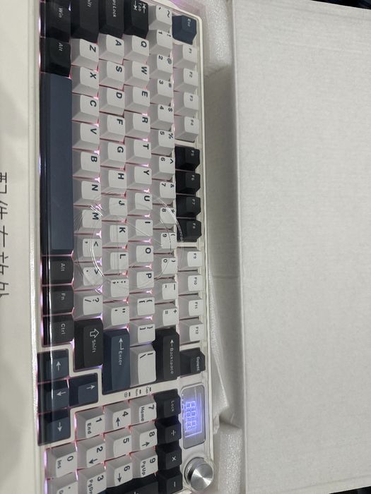 Механическая клавиатура SnowBlue 95% — (4000 mAh)