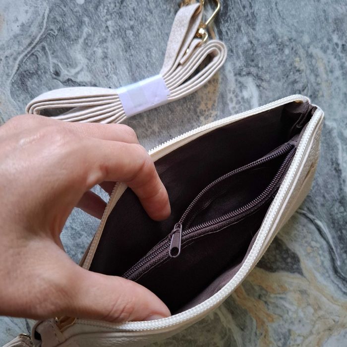 Нова дамска чанта-клъч с къса и дълга дръжка