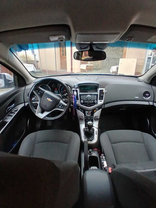 Vând chevrolet 16 benzină +gaz