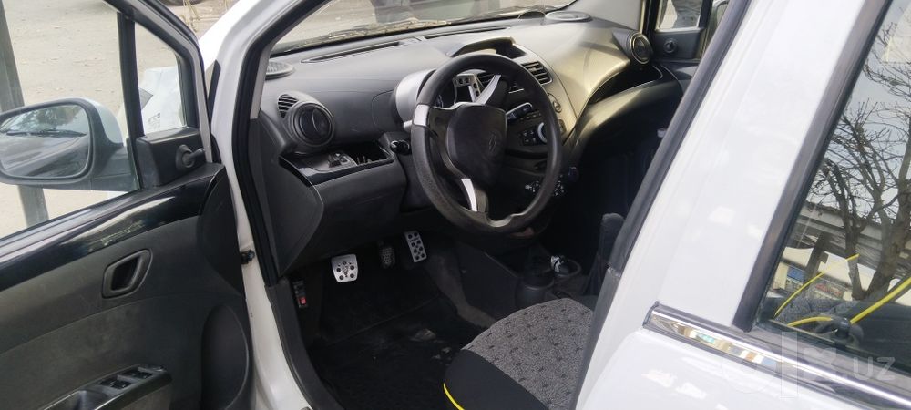 Spark 2010 probeg 258.000 .gaz,benzin