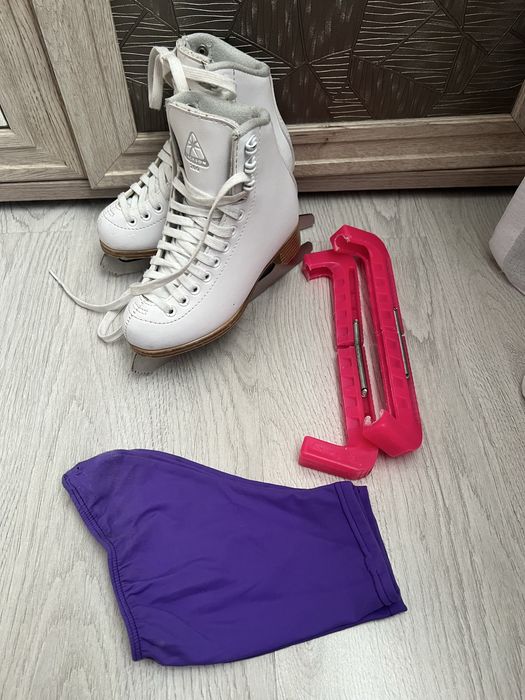 Фигурные коньки Jackson