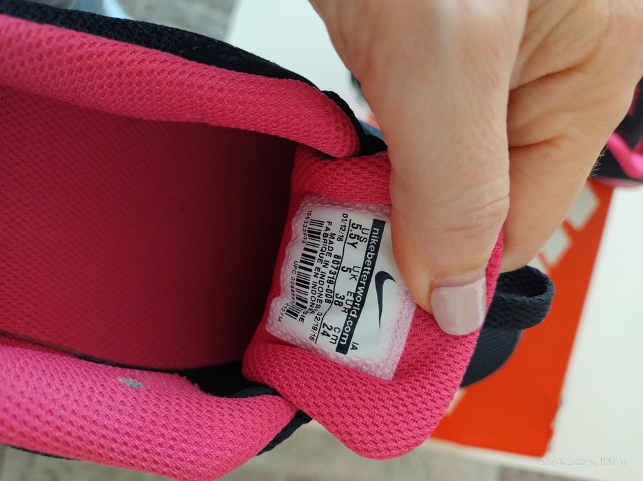 Маратонки Nike оригинални НОВИ