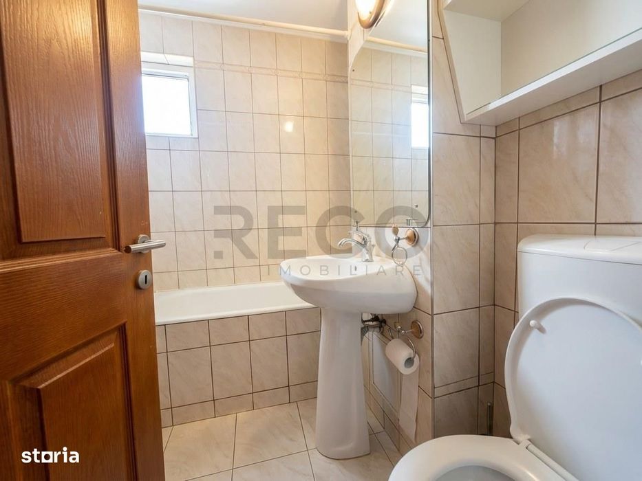 RECO Apartament, renovat, la etaj intermediar, tip AN