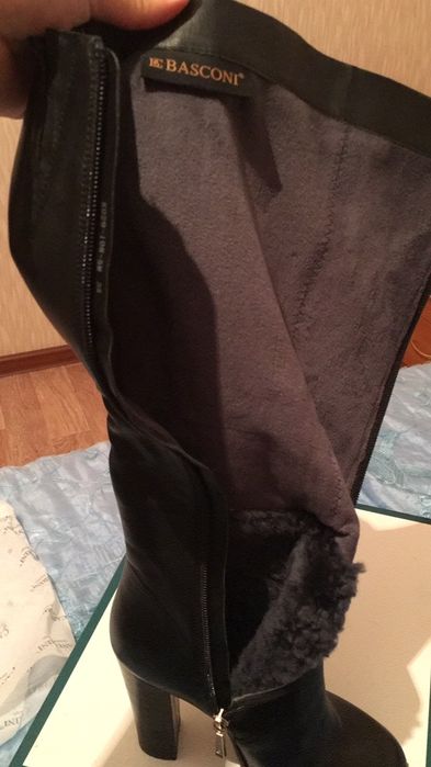 Новые кожаные сапоги баскони