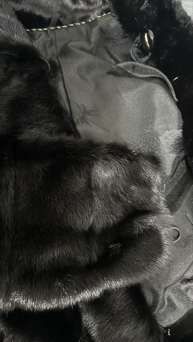 Продам норковую шубу