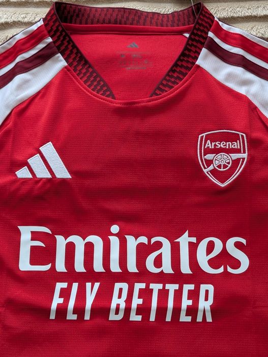 Екип Арсенал сезон 26/27 нов