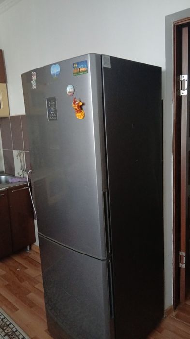 Холодилник LG сатылады