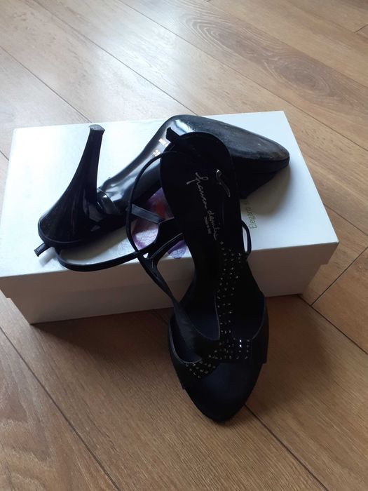 Дамски сандали 38 номер