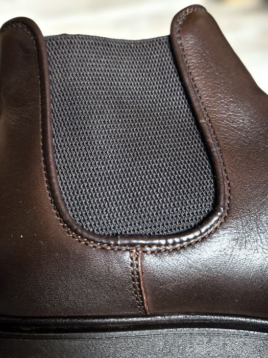 Ghete piele TOMMY Hilfiger  marimea 42 maro made in PORTUGAL