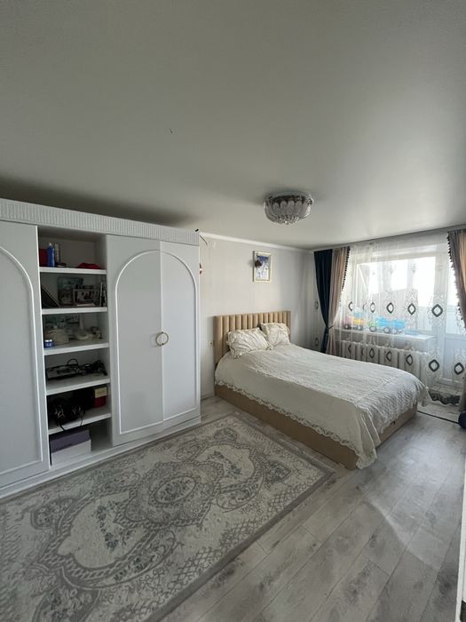 Продам 3 комн квартиру Челюскинцев 49