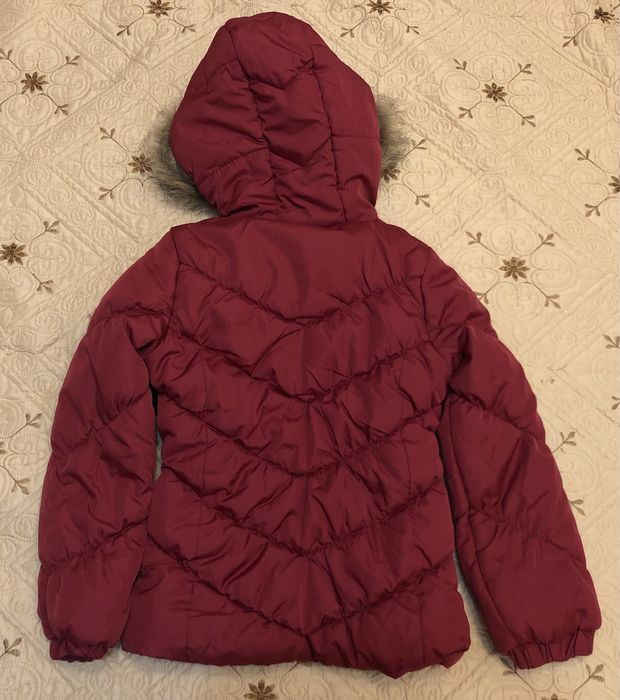 Geaca rosie pentru fete