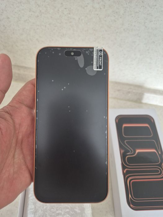 продам новый 17 про макс