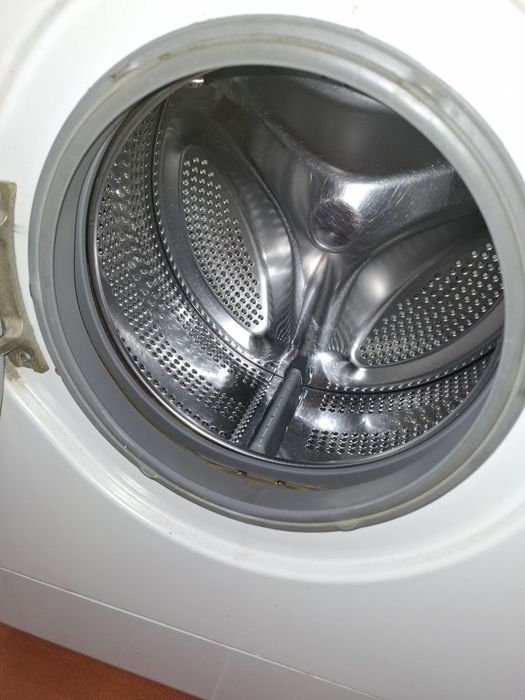 Продам стиральную машину
