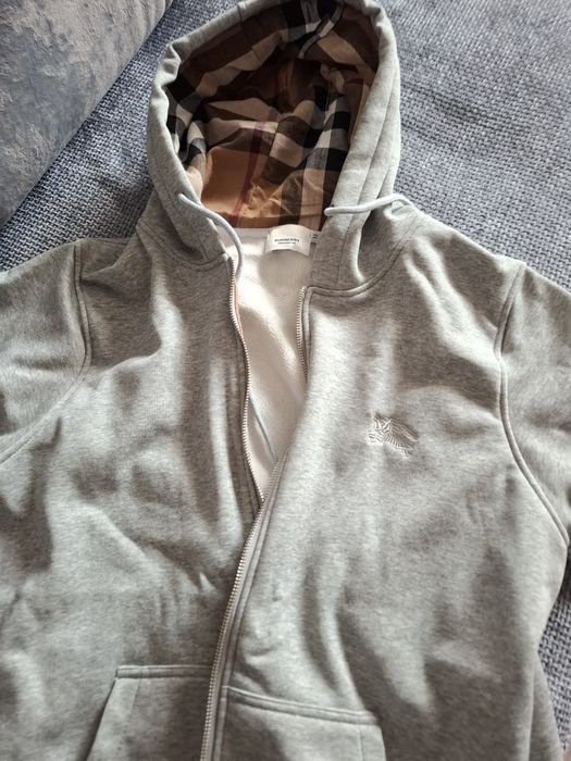 Кофта Burberry размер М