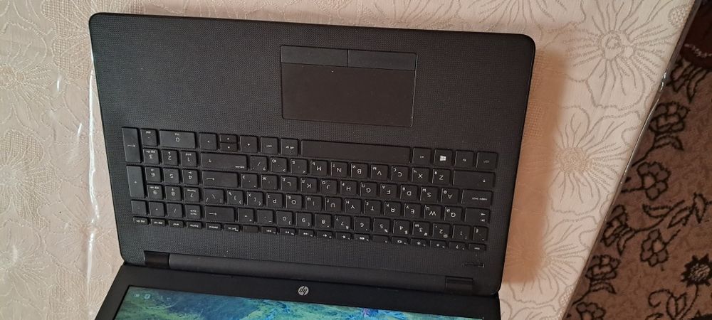 HP, intel core i3 5005u