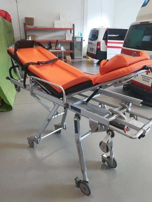 носилка за линейка