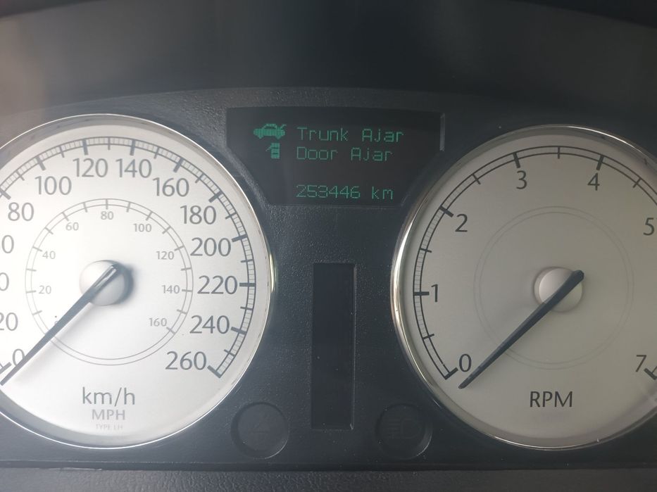 Dezmembrari  Chrysler 300 C (LX)  2004  > 2010 2.7 Benzina