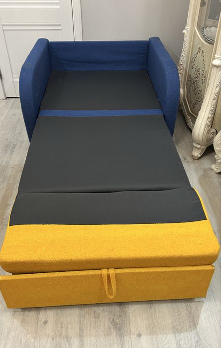 Детский диван. Миньеоны