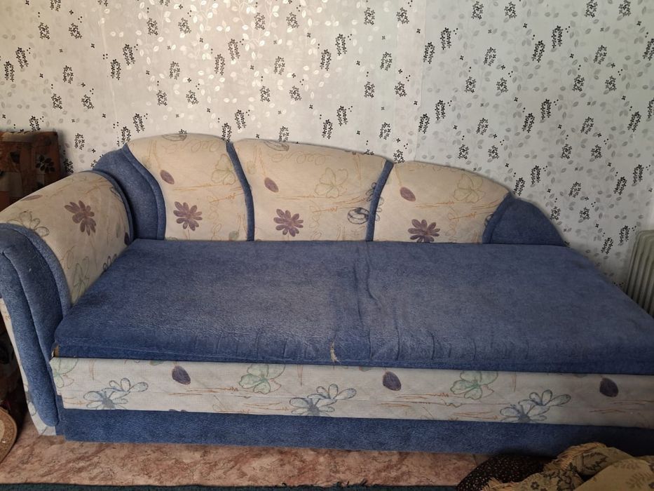 Продам диван раскладной состояние хорошее