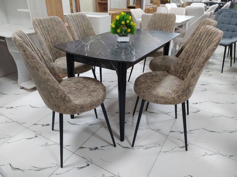 Комплект стол и стулья от Comfort Mebel