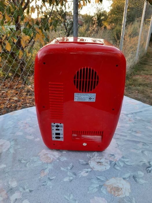 Мини хладилник EVERCOOL 12V и 220-240V