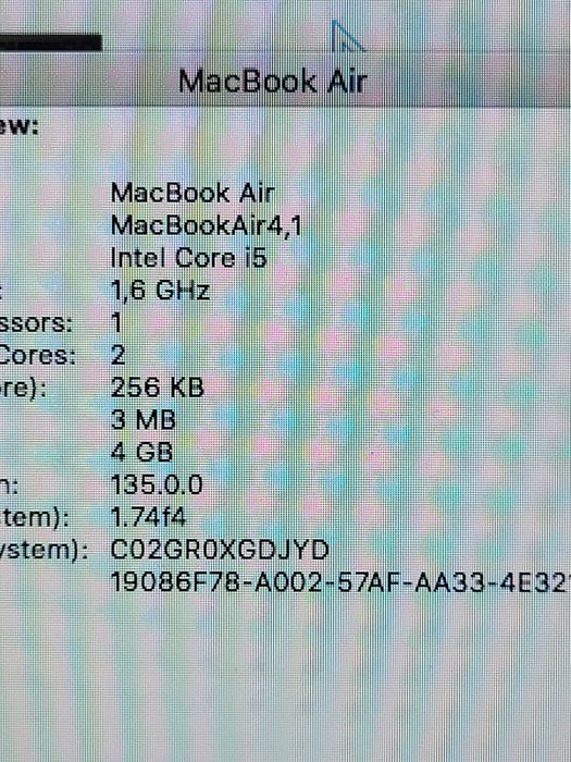 Macbook Air 2011 13"  i5, 4gb RAM, 128gb SSD, functional + incarcator