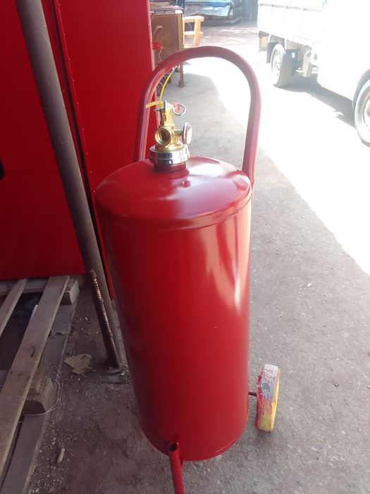 Огнетушитель порошковые.