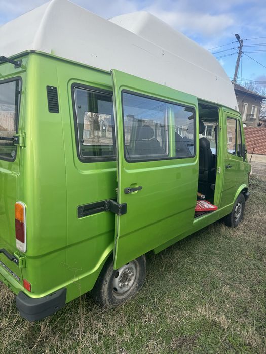 Продава се Mercedes 208 Бус кемпер