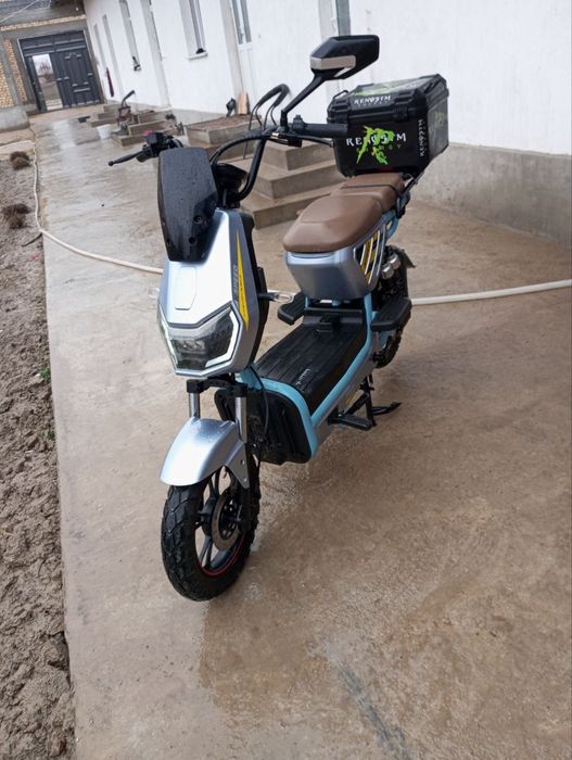 Skuter sotiladi holati a'lo