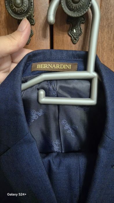 Костюм классический  бренд BERNARDINI