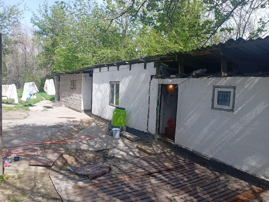 Жер уй сатылады ,12соттық