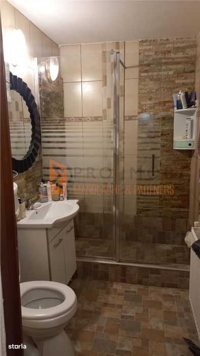 Apartament 2 camere cf 1 semidecomandat zona Micro 3