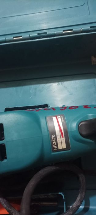 Перфоратор Макита