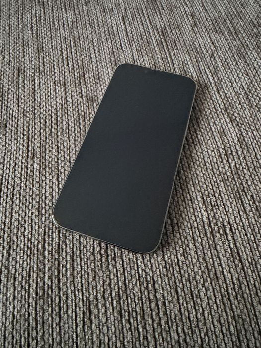 Iphone 13 Pro - Cu accesorii