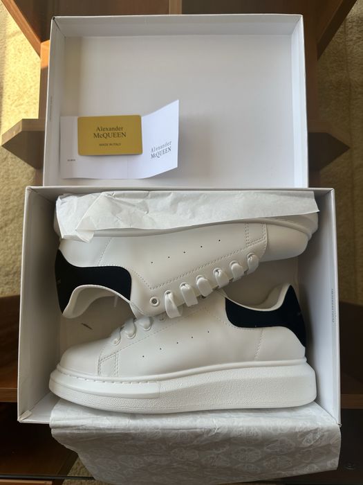 Alexander Mcqueen