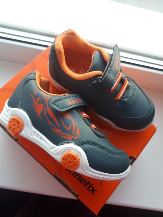 Сапожки резиновые 28 р